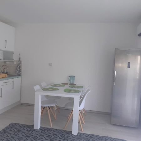 Apartamento Liliom Apartman Hévíz Exterior foto